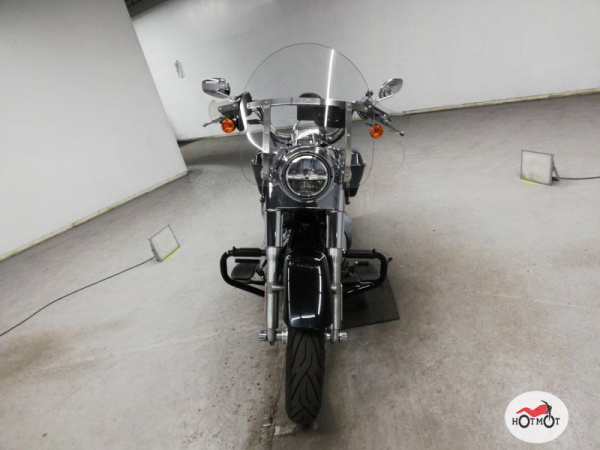 Мотоцикл HARLEY - DAVIDSON Dyna Switchback 2011, Черный пробег 47461 с ПТС | Мототека